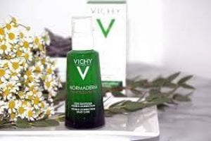 فيشي نورماديرم فايتو سوليوشن دبل كوريكشن 