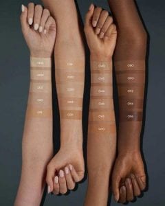 فاونديشن كاترس للبشرة الجافة True Skin Hydrating Foundation