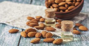 تجربتي مع زيت اللوز الحلو للمنطقة الحساسة والسوداء :